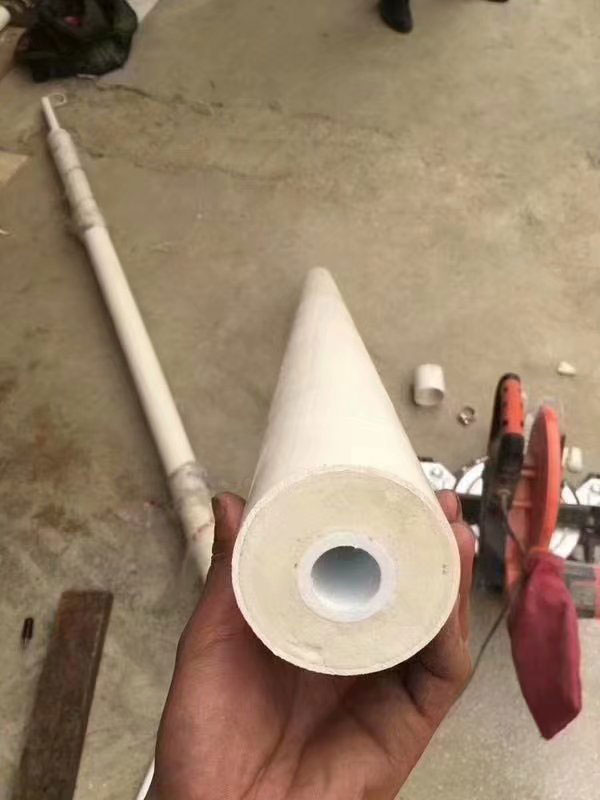 江蘇聚氨酯噴涂機(jī)應(yīng)用于熱水管保溫施工(圖2) Q2600(D)聚氨酯發(fā)泡機(jī)應(yīng)用于熱水管保溫發(fā)泡