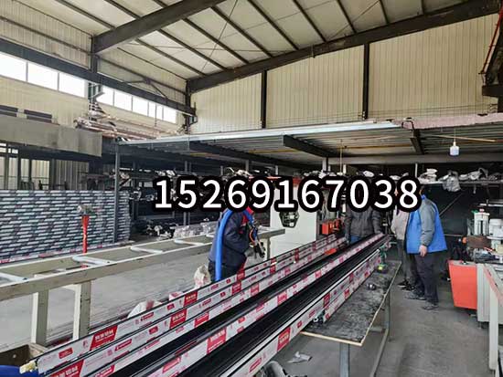 斷橋鋁腔體注入發(fā)泡(圖8) T40D斷橋鋁腔體注入發(fā)泡機(jī)案例