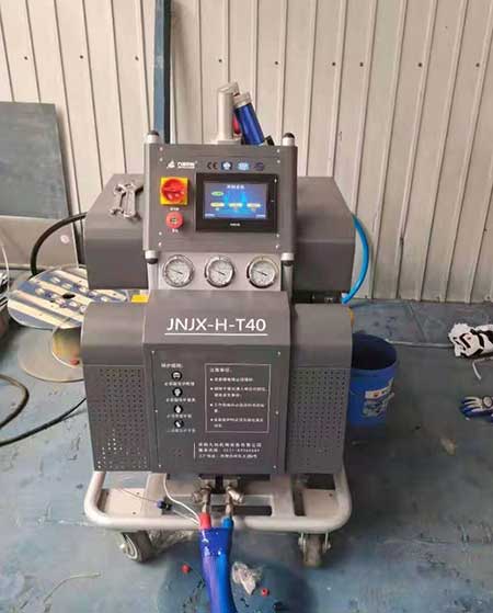 普通噴涂機(jī)可以噴聚脲和聚氨酯材料嗎?(圖1) T-40多用噴涂機(jī)